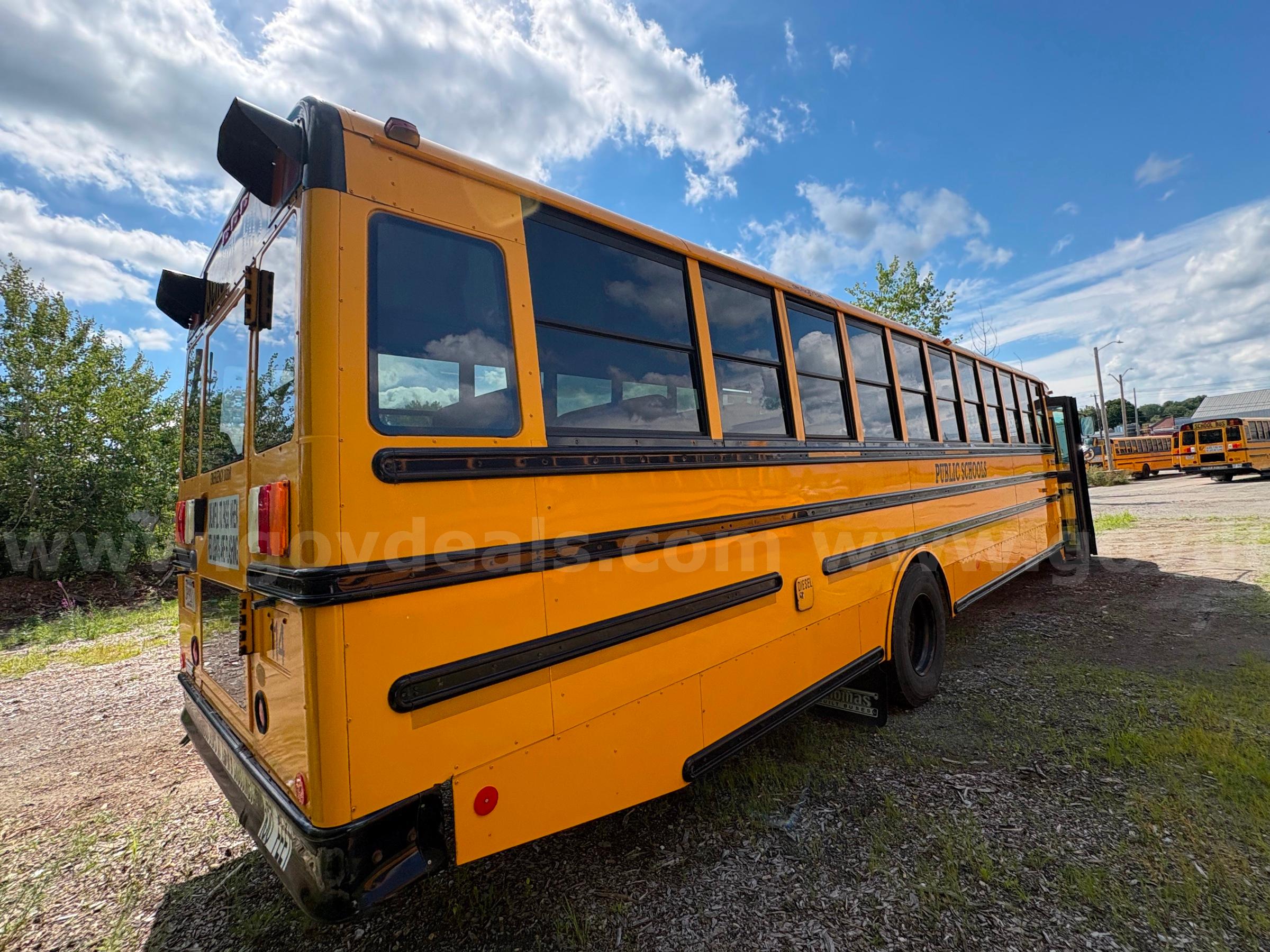 2015 Freightliner B2 Bus Chassis Freightliner B2 Bus Chassis Government Surplus Auction - Photo #6