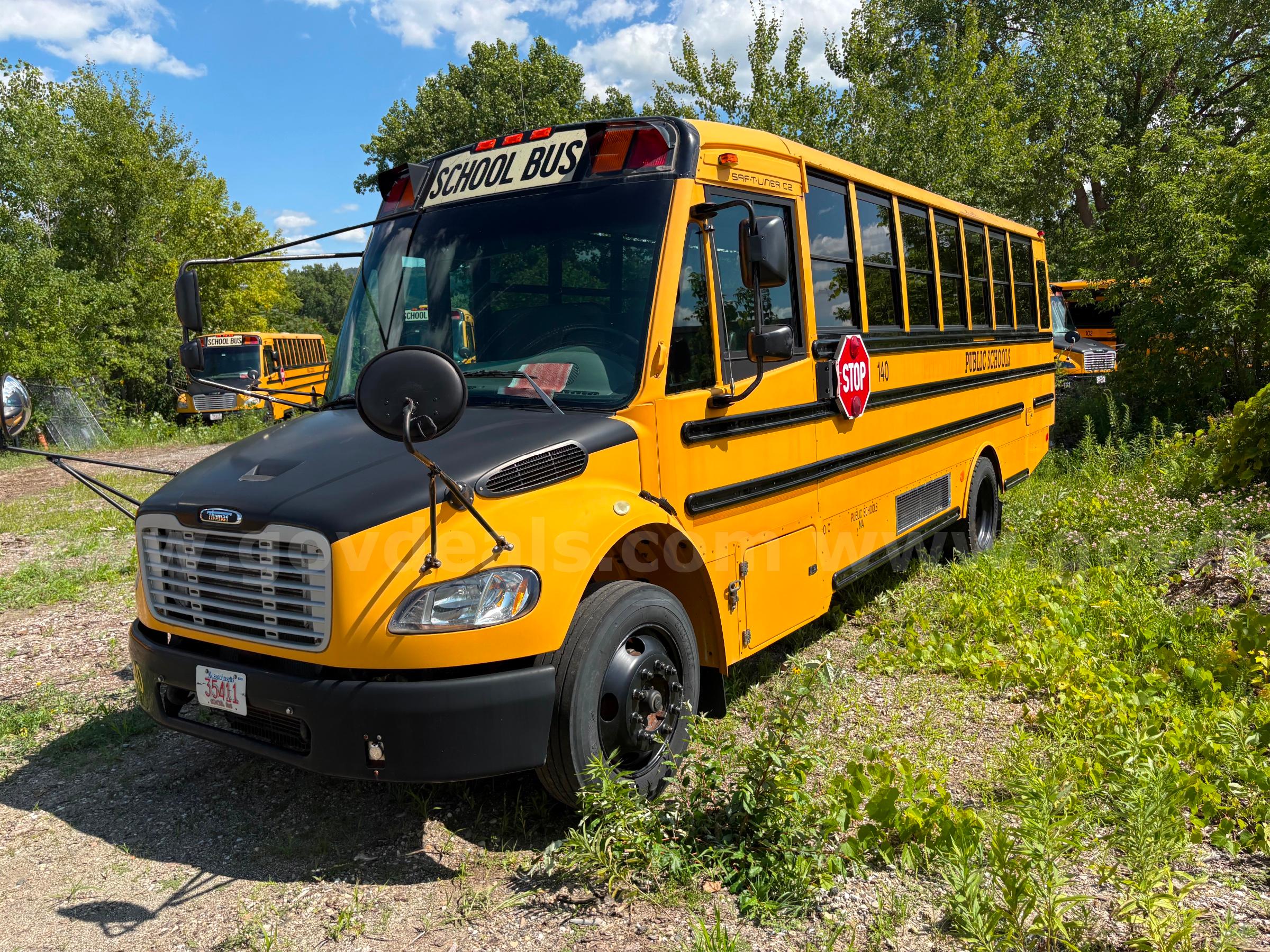 2015 Freightliner B2 School Bus Chassis w/ Wheel Chair Lift Freightliner B2 Bus Chassis Government Surplus Auction - Photo #2