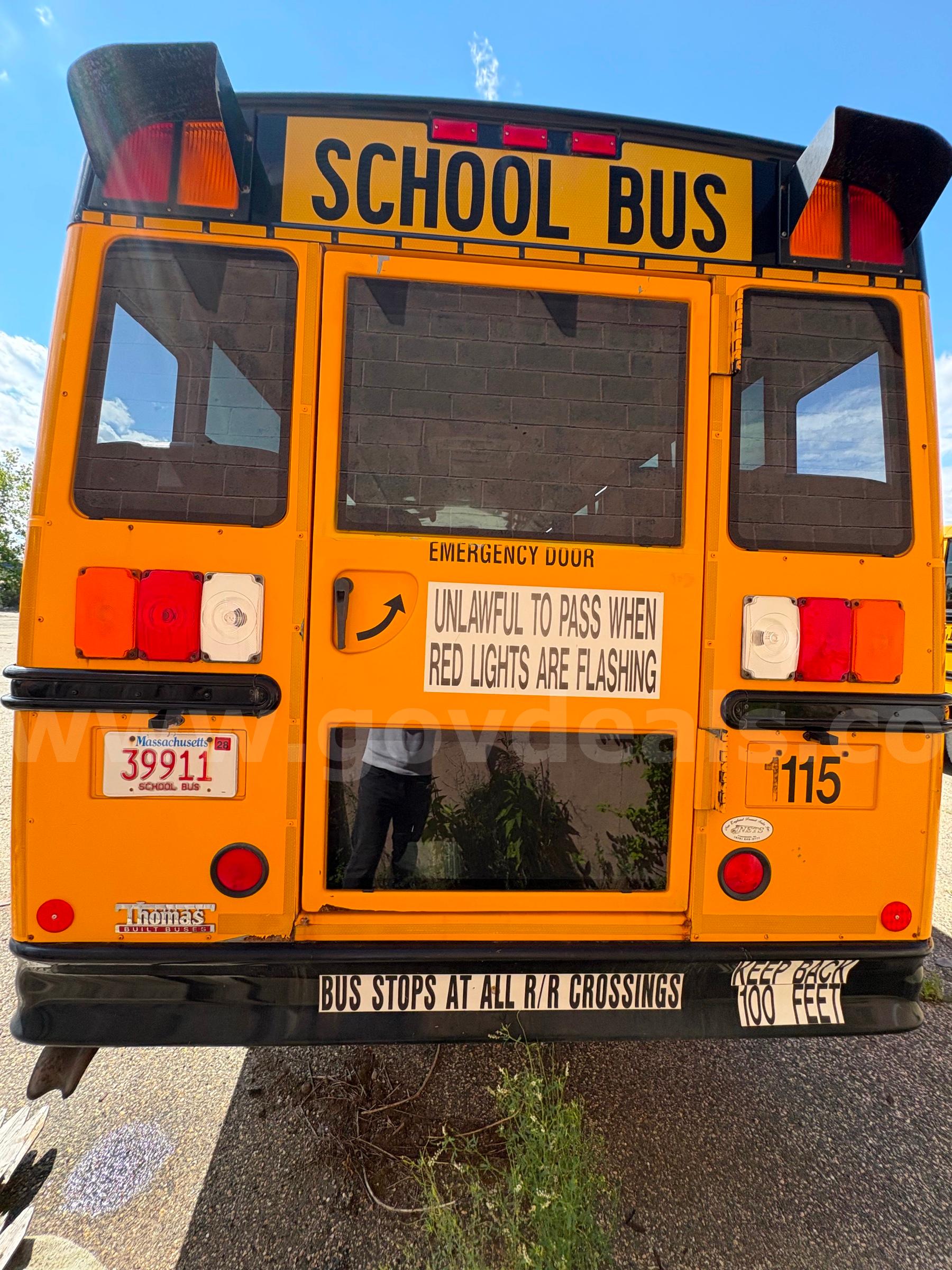 2015 Freightliner B2 Bus Chassis Freightliner B2 Bus Chassis Government Surplus Auction - Photo #5