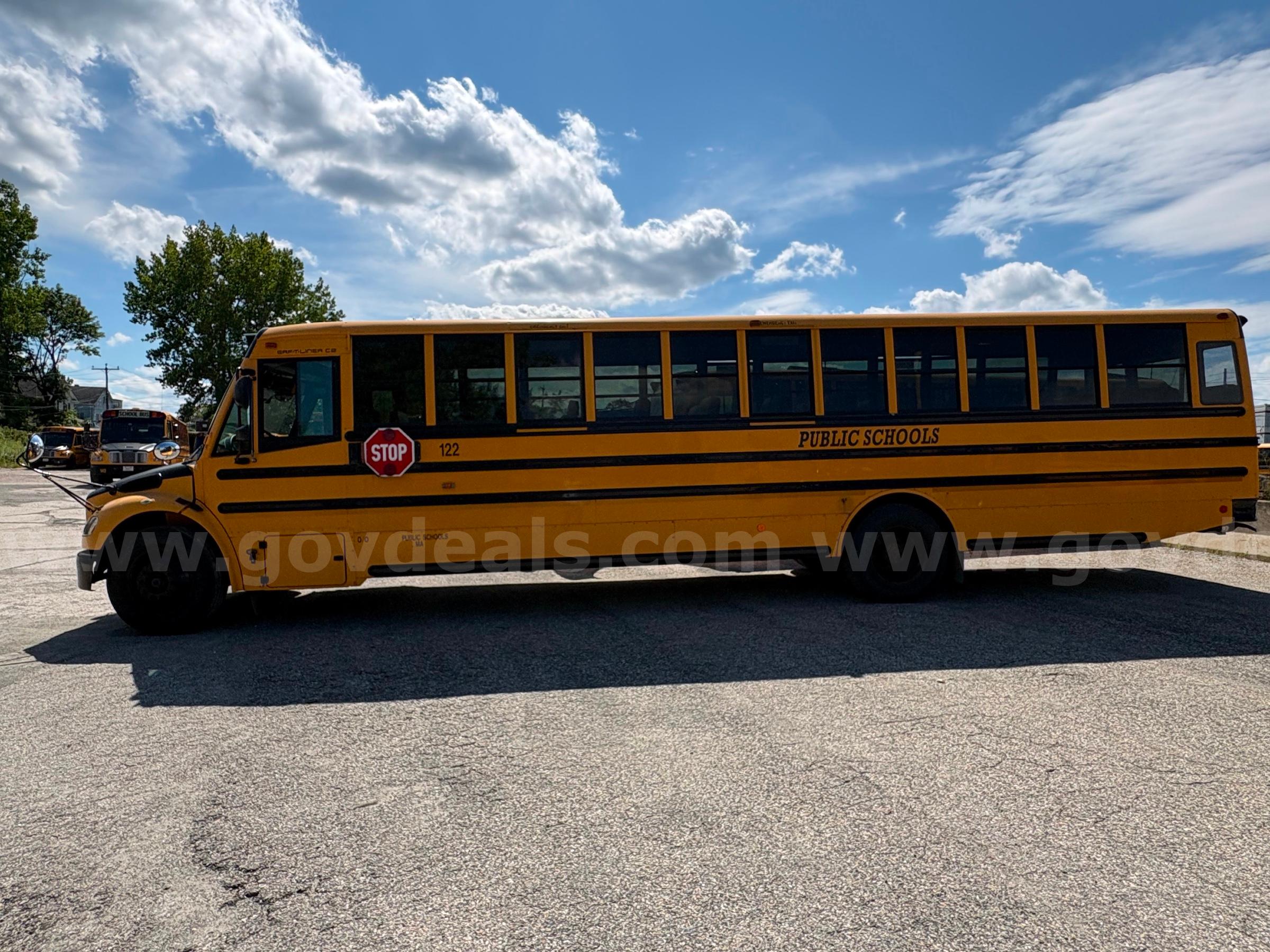 2015 Freightliner B2 Bus Chassis Freightliner B2 Bus Chassis Government Surplus Auction - Photo #4