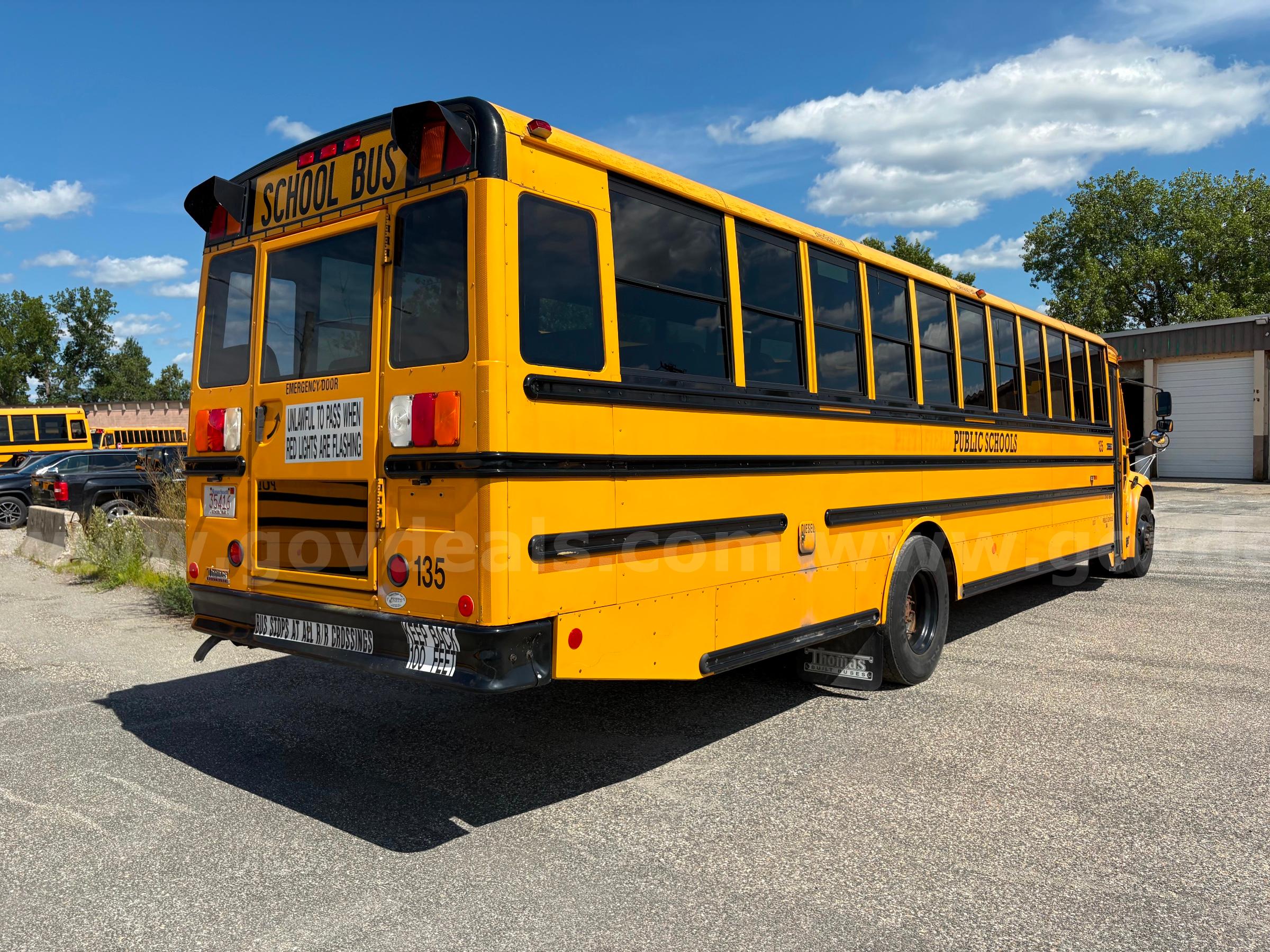 2015 Freightliner B2 Bus Chassis Freightliner B2 Bus Chassis Government Surplus Auction - Photo #6