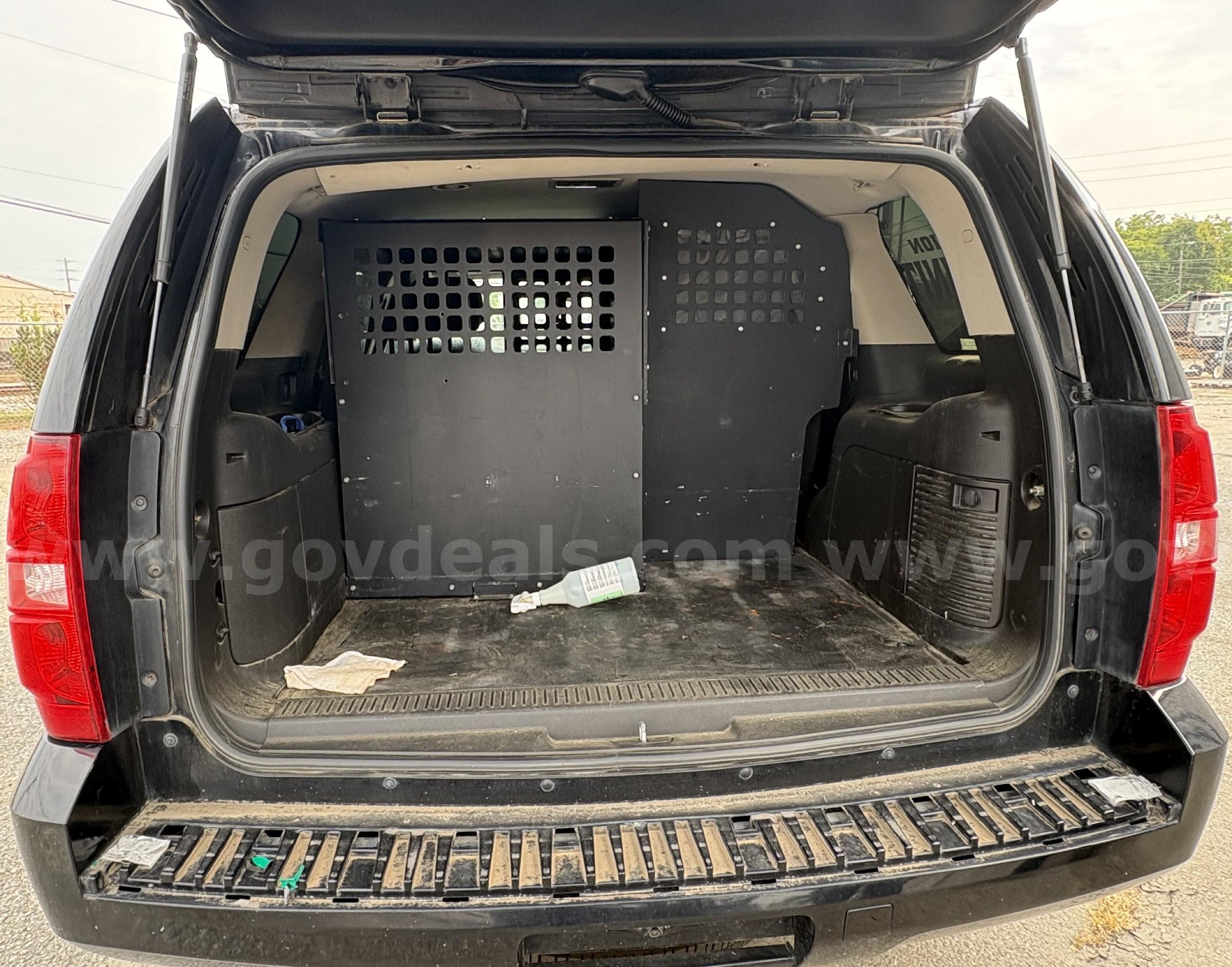 2013 Chevrolet K-9 Police Tahoe Chevrolet Tahoe Government Surplus Auction - Photo #6