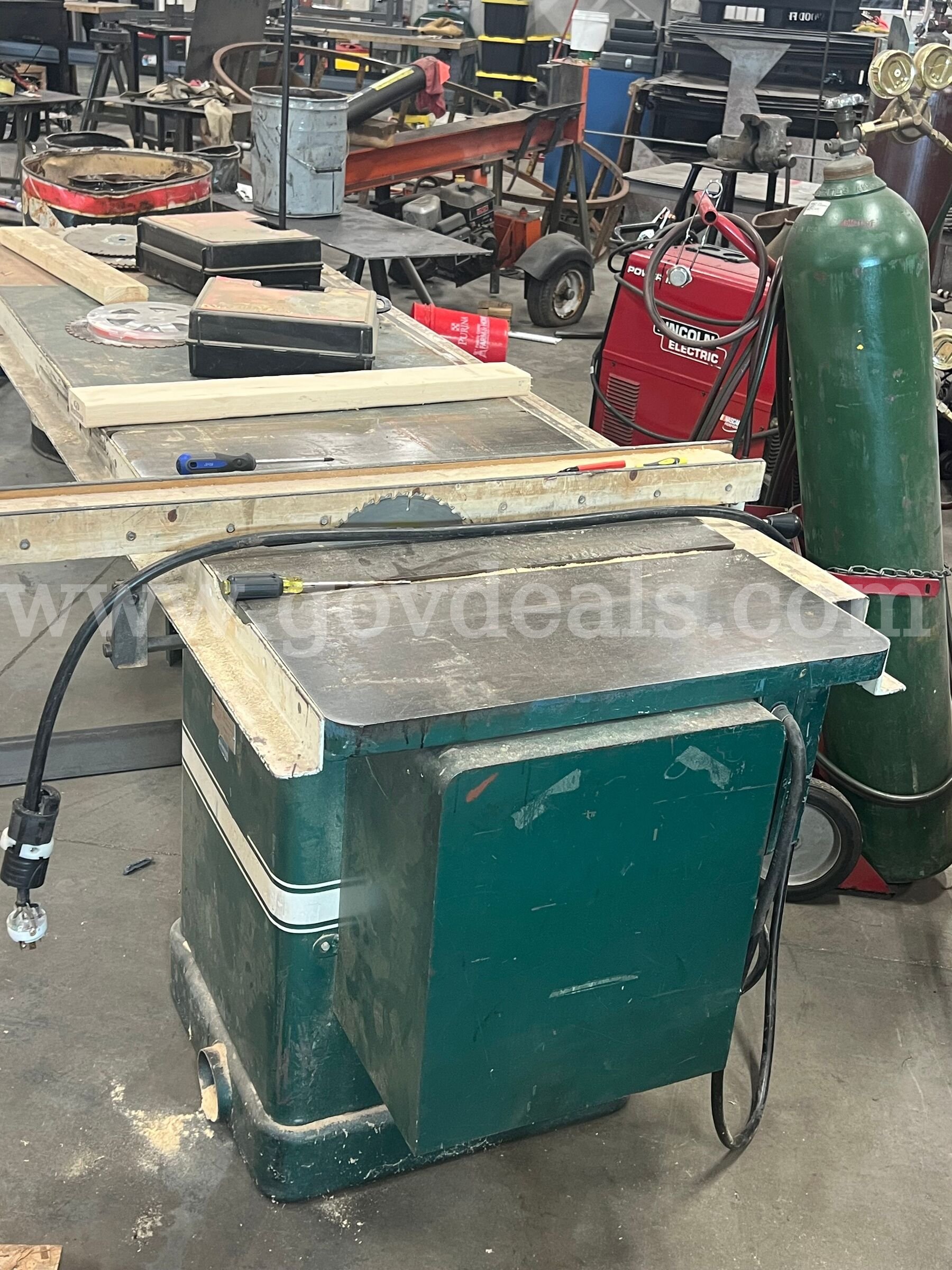 Used school shop table saw   Government Surplus Auction - Primary Photo