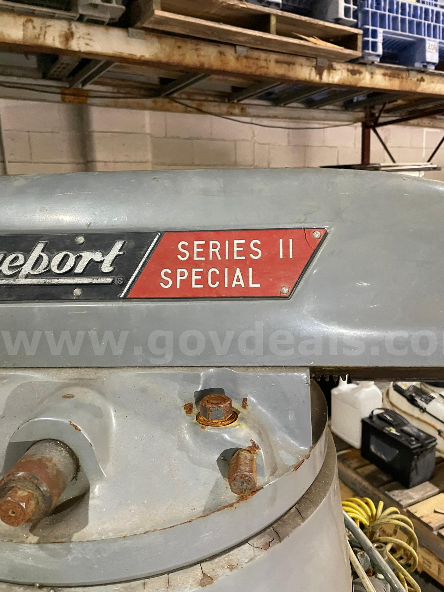 Bridgeport Series 2 Milling Machine   Government Surplus Auction - Photo #5