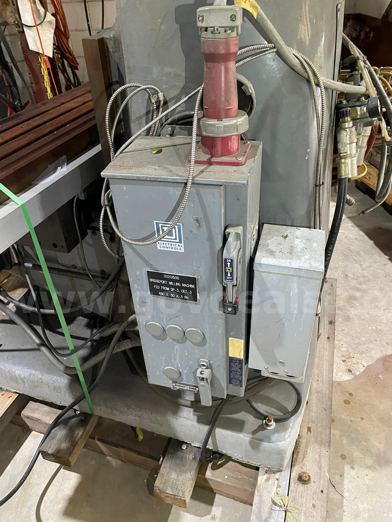 Bridgeport Series 2 Milling Machine   Government Surplus Auction - Photo #6