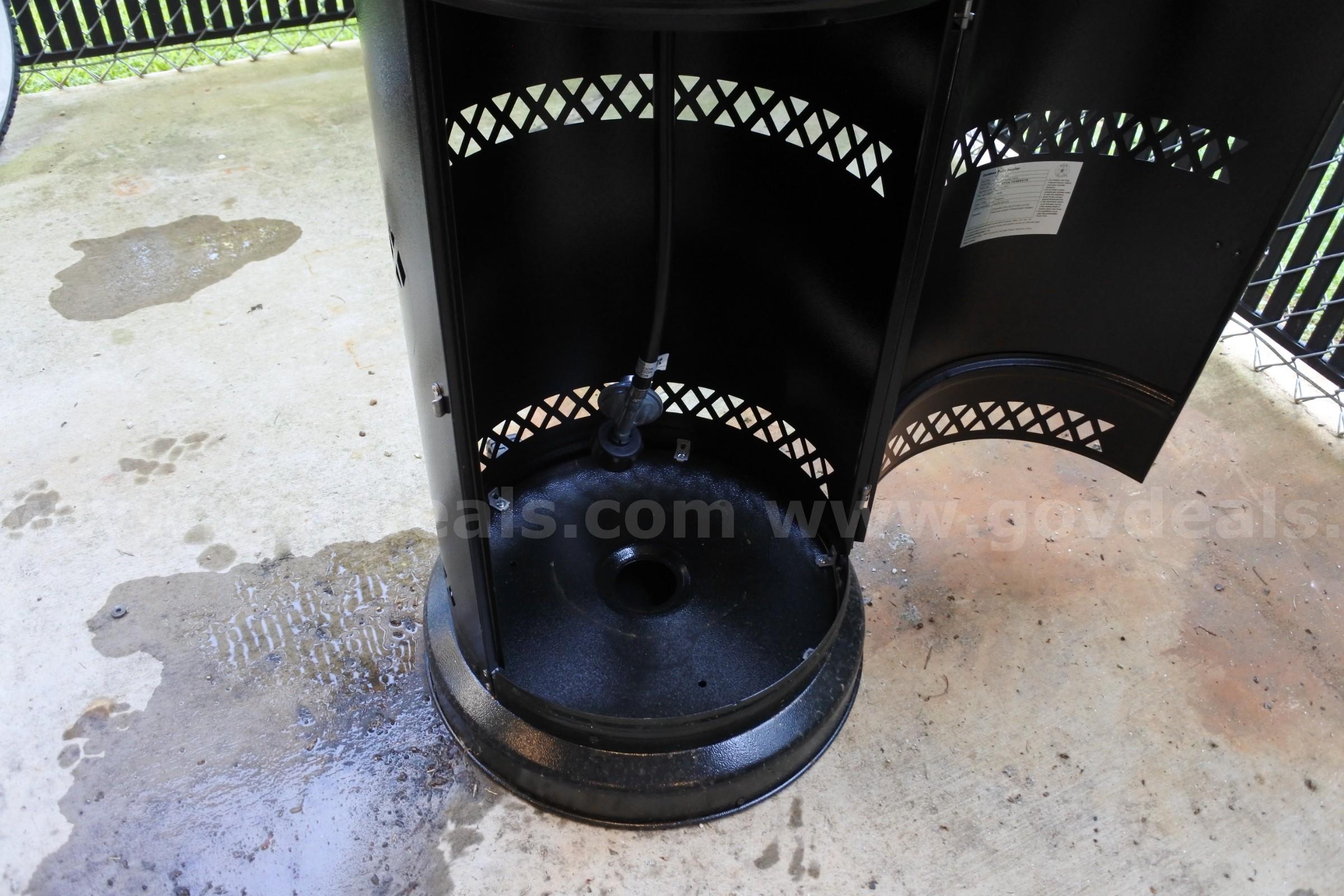 HEATERS, LOT OF 2 PATIO   Government Surplus Auction - Photo #4