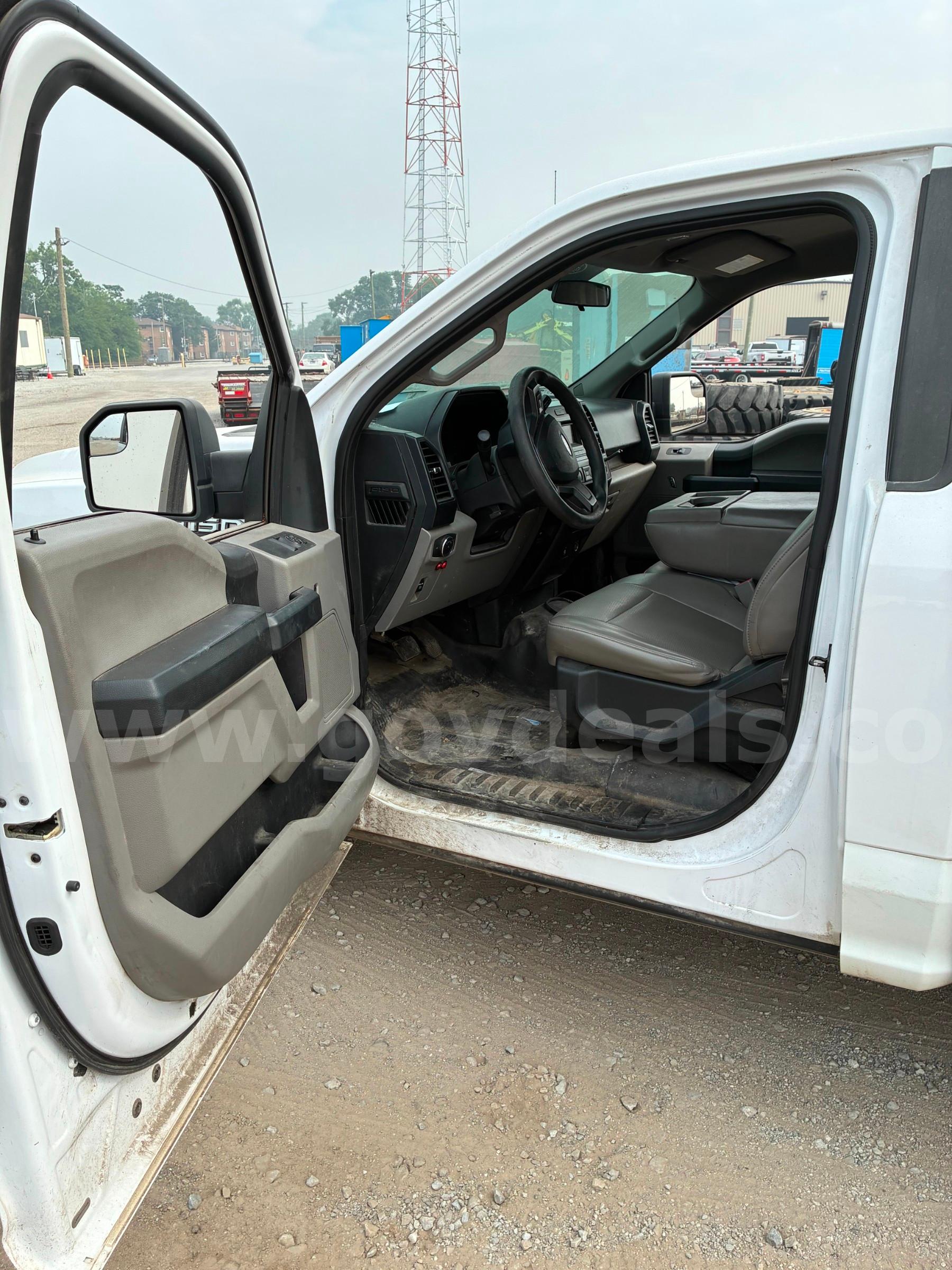 Unit 16428 - 2016 Ford F-150, 4x2, Reg cab 3.5L V6, tires LT245/70R17 Ford F-150 Government Surplus Auction - Photo #3