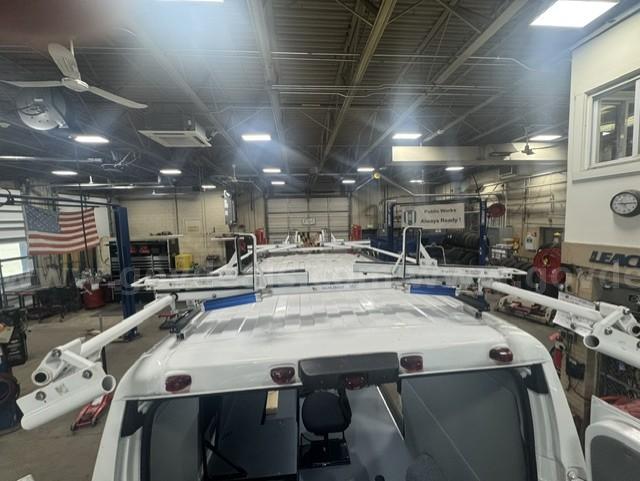 Ergo Rack double ladder rack with hydraulic lowering  Ergo Rack Government Surplus Auction - Photo #4
