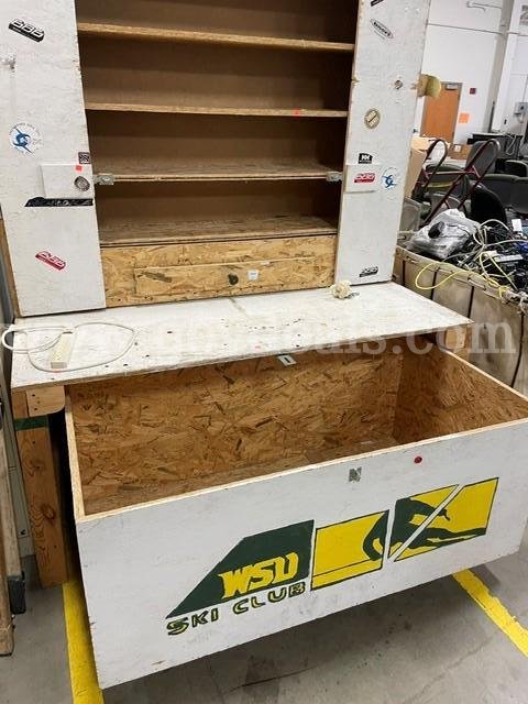 Custom Made Work Bench   Government Surplus Auction - Photo #2