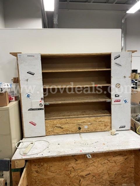 Custom Made Work Bench   Government Surplus Auction - Photo #3