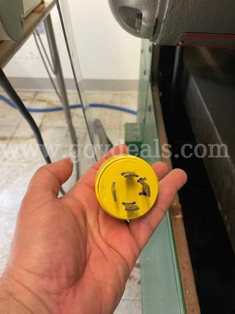 Universal Fatigue Testing Machine Sonntag Scientific Corp  Government Surplus Auction - Photo #6