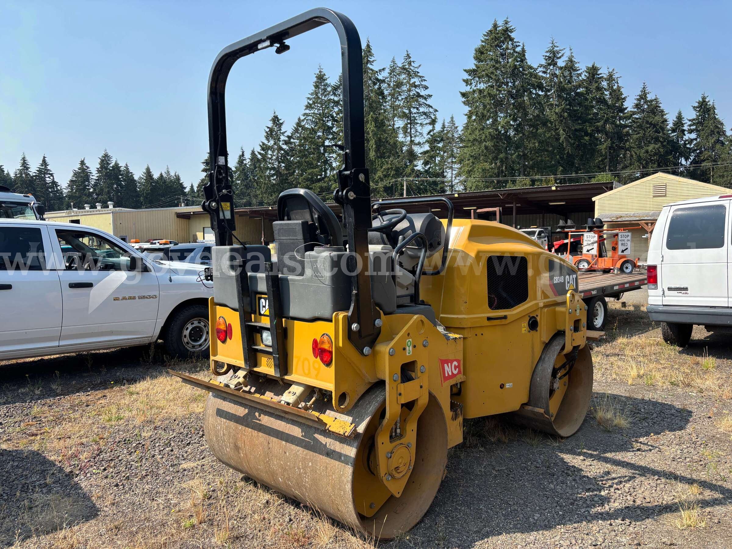2020 CAT CB34B *LOW HOURS* Caterpillar CB34B Government Surplus Auction - Photo #4