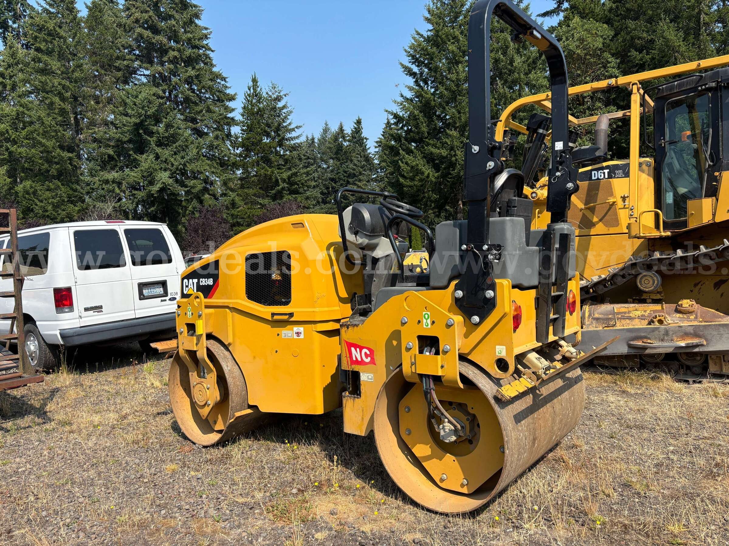 2020 CAT CB34B *LOW HOURS* Caterpillar CB34B Government Surplus Auction - Photo #6