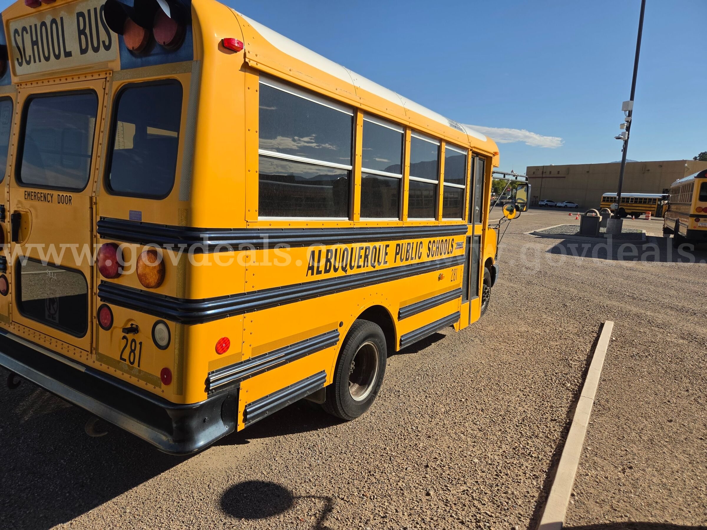 2009 Chevrolet Express School Bus Chevrolet Express Government Surplus Auction - Photo #4