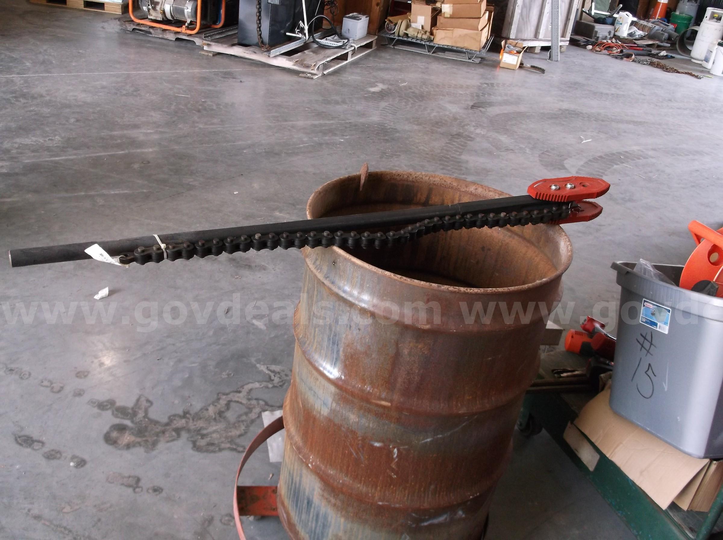 CHAIN TONG