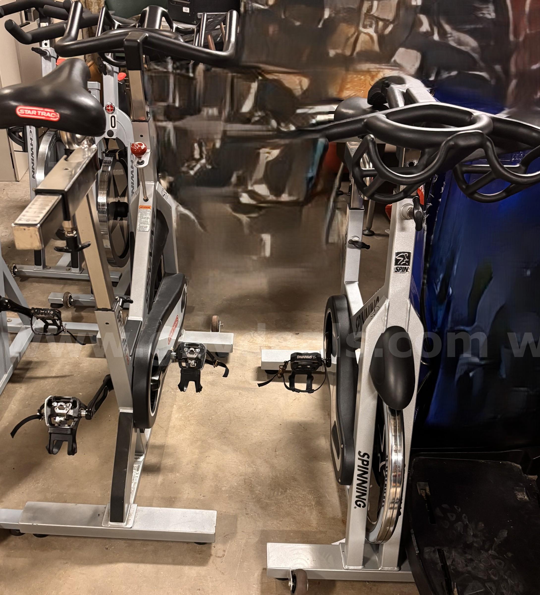 Star Trac Spinner Pro Exercise Bikes (2)   Government Surplus Auction - Photo #3