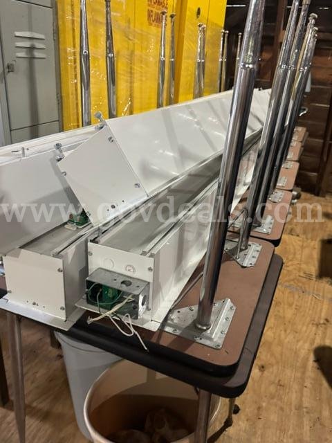 Electric Projector Screens - Qty 4   Government Surplus Auction - Photo #2