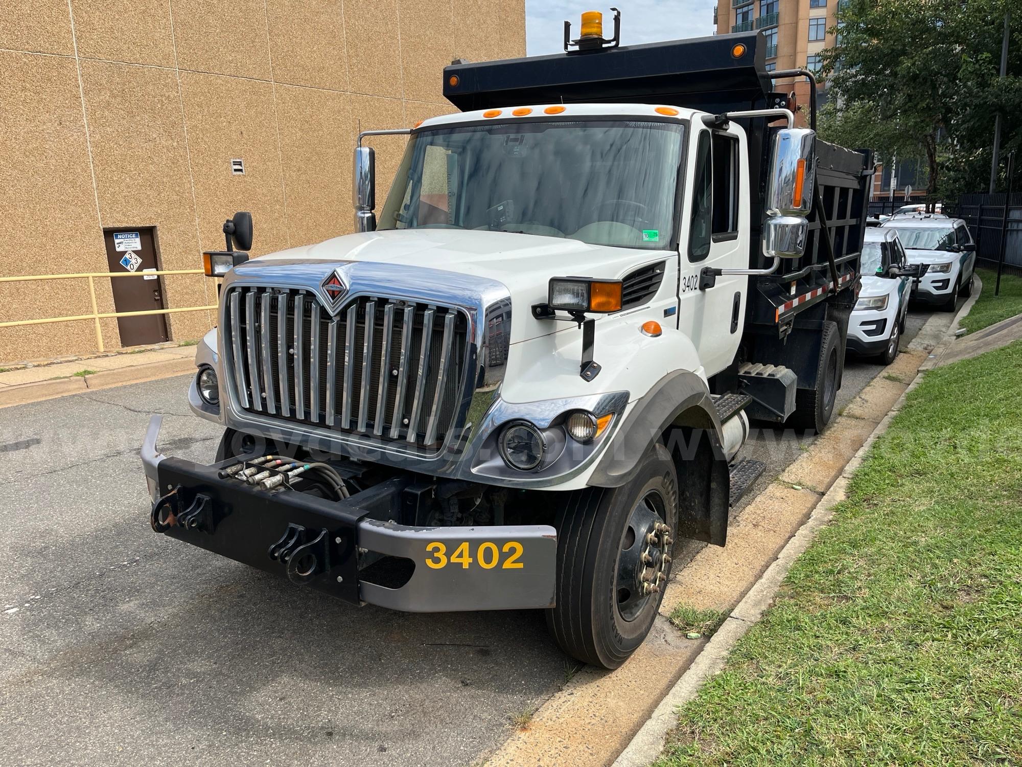 2015 International 7300 SFA 4x2 International 7300 Government Surplus Auction - Photo #3