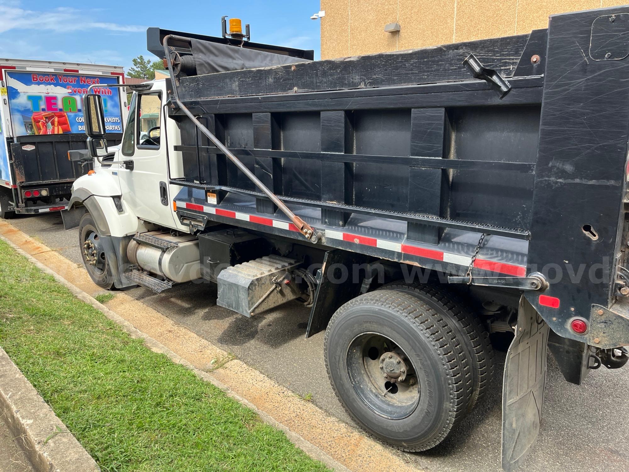 2015 International 7300 SFA 4x2 International 7300 Government Surplus Auction - Photo #5