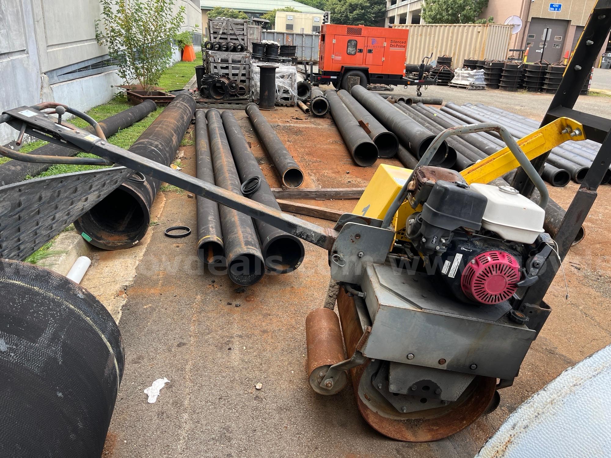 2015 Wacker Neuson Tailgate Roller