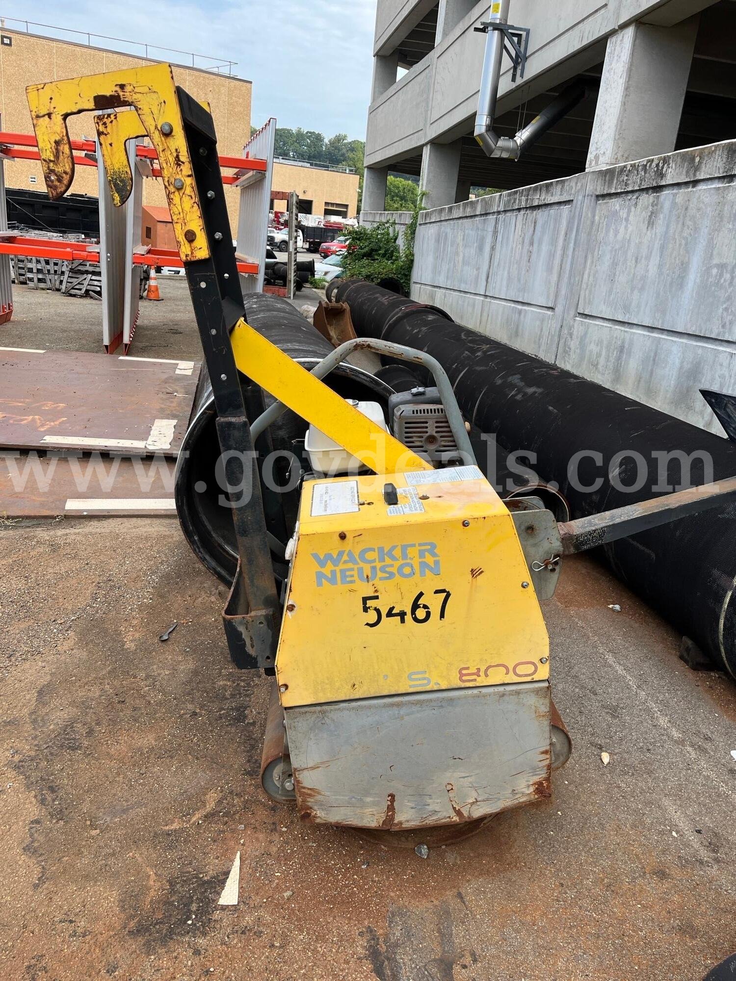 2015 Wacker Neuson Tailgate Roller Wacker Neuson RSS800A Government Surplus Auction - Photo #3