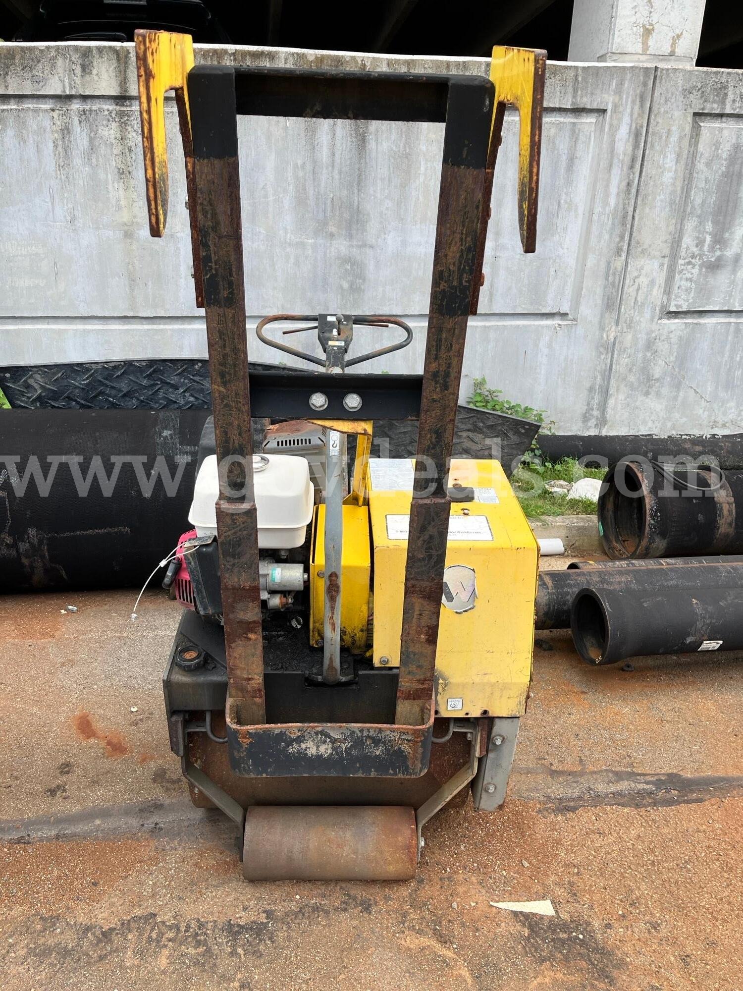 2015 Wacker Neuson Tailgate Roller Wacker Neuson RSS800A Government Surplus Auction - Photo #4