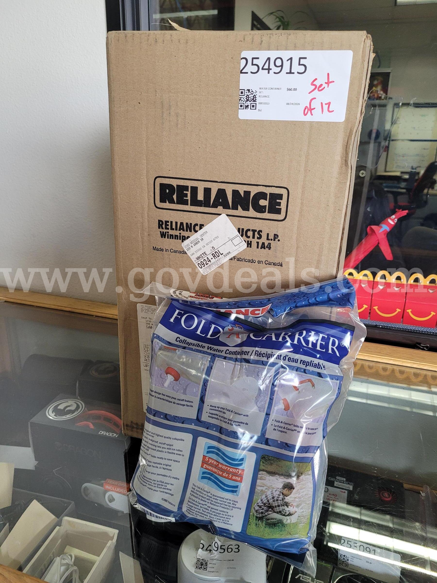 WATER CONTAINER SET: COLLAPSIBLE 2.5 GAL RELIANCE 00033013 Government Surplus Auction - Photo #2
