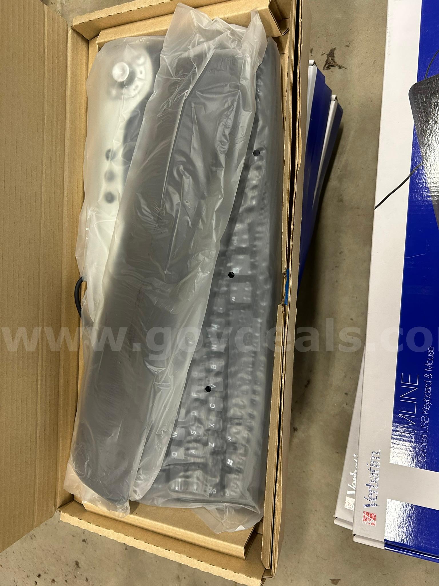 Lot of (13) Keyboards   Government Surplus Auction - Photo #3