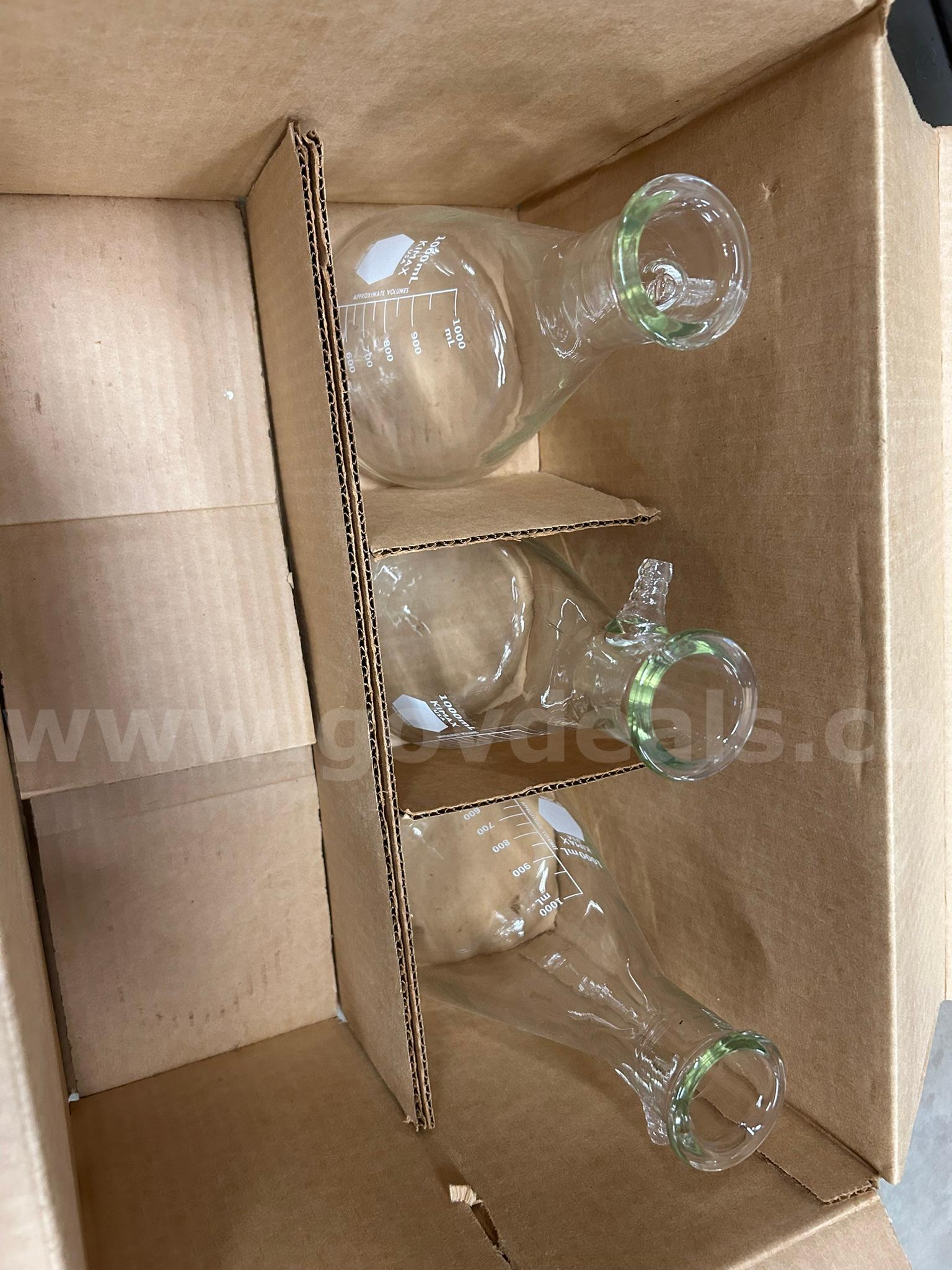 Lot of 1,000 ML Beakers
