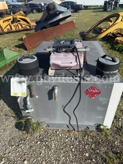 2008 Poly Tank 300-gallon water tank with a 10-gallong foam integrated inside  300 Government Surplus Auction - Primary Photo