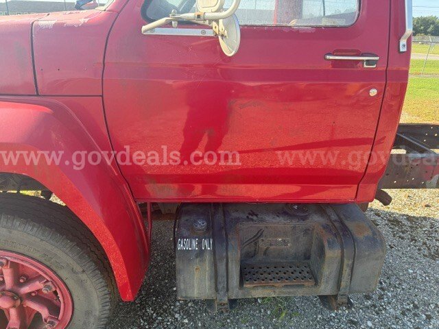 1986 Ford F600G Ford F600G Government Surplus Auction - Photo #3