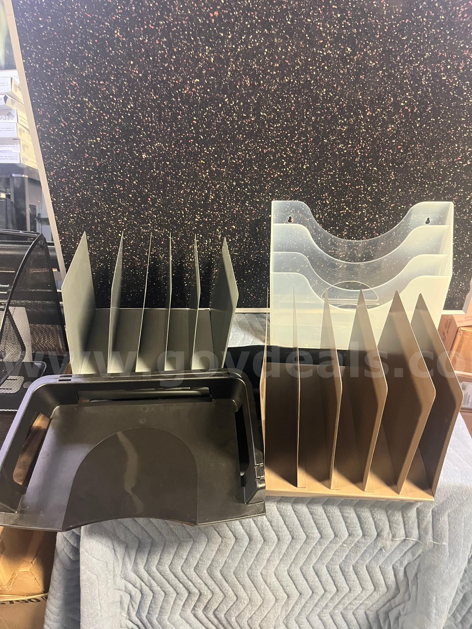 MSU Lot # 9259- Lot of Assorted Office Organizers  9259 Government Surplus Auction - Primary Photo