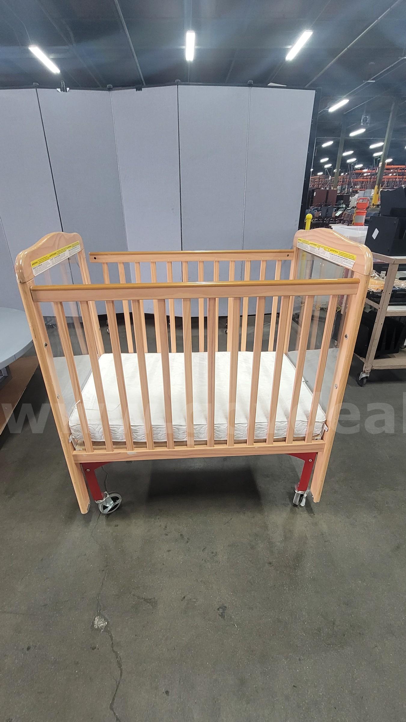 **** FOUDATIONS BABY CRIB **** (I)   Government Surplus Auction - Primary Photo