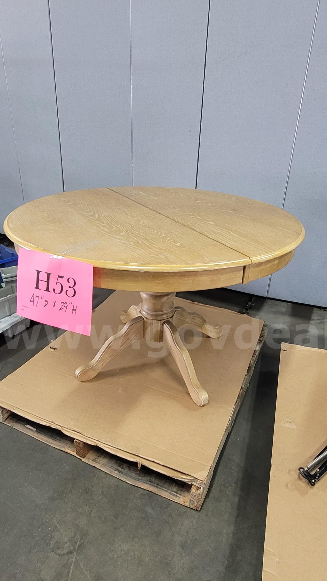 **** WOODEN ROUND DINING TABLE **** (I)   Government Surplus Auction - Primary Photo