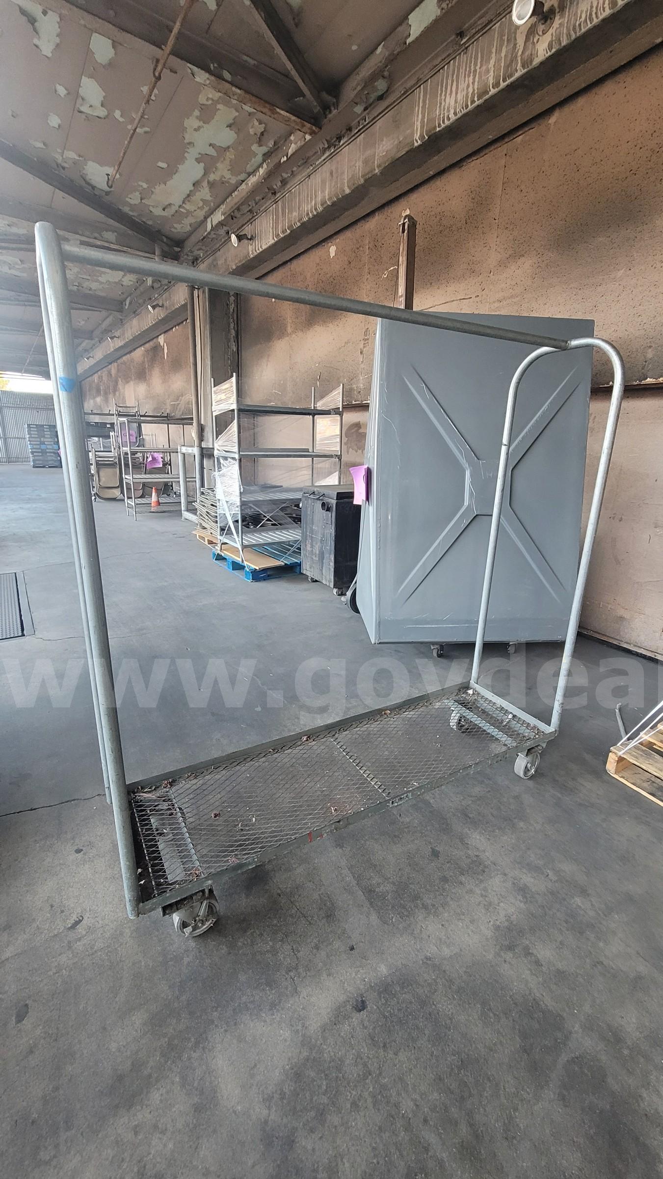 **** MULTI PURPOSE UTILITY CART **** (ED)   Government Surplus Auction - Photo #2