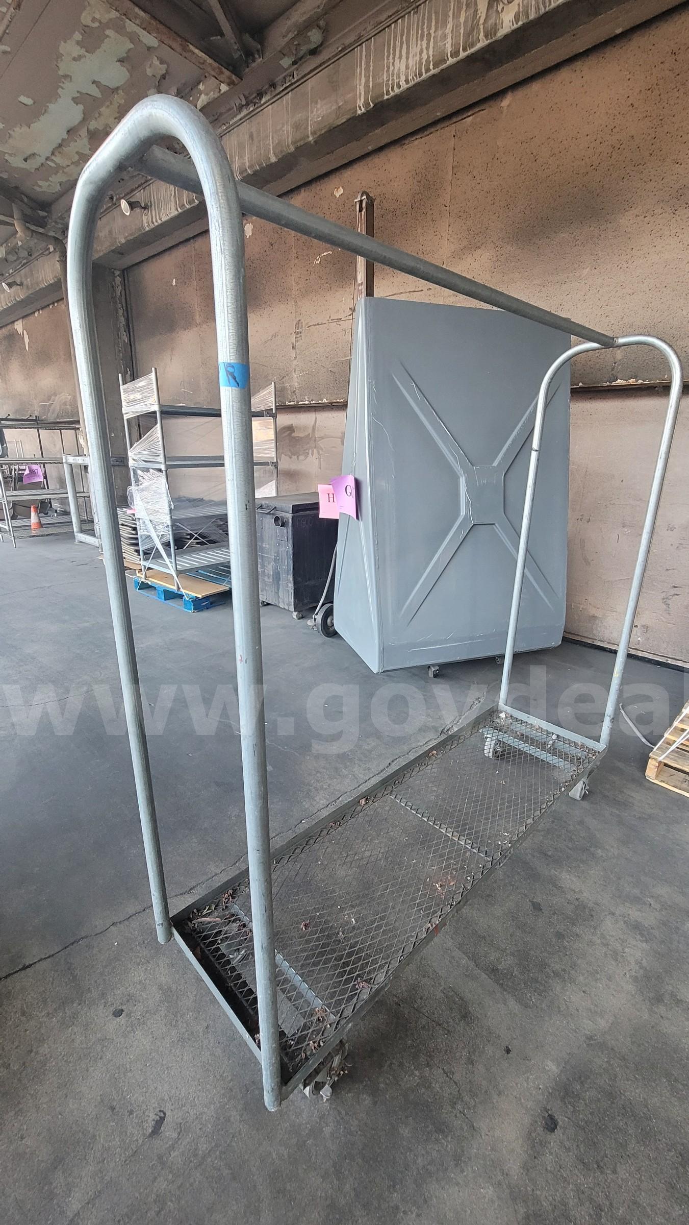 **** MULTI PURPOSE UTILITY CART **** (ED)   Government Surplus Auction - Photo #4