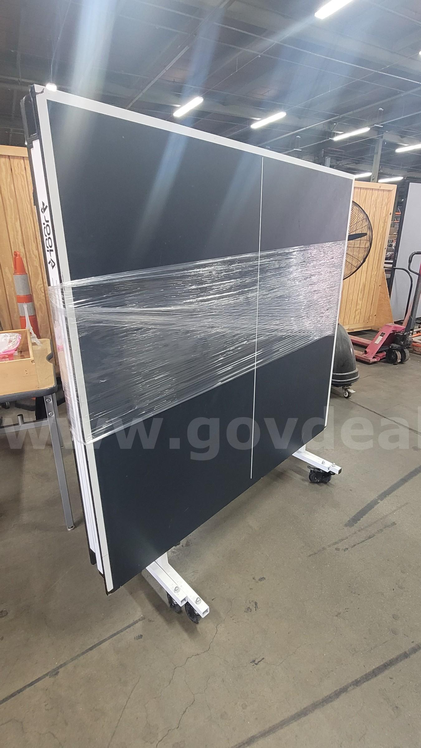**** JOOLA INDOOR FOLDING TABLE TENNIS **** (I)   Government Surplus Auction - Primary Photo