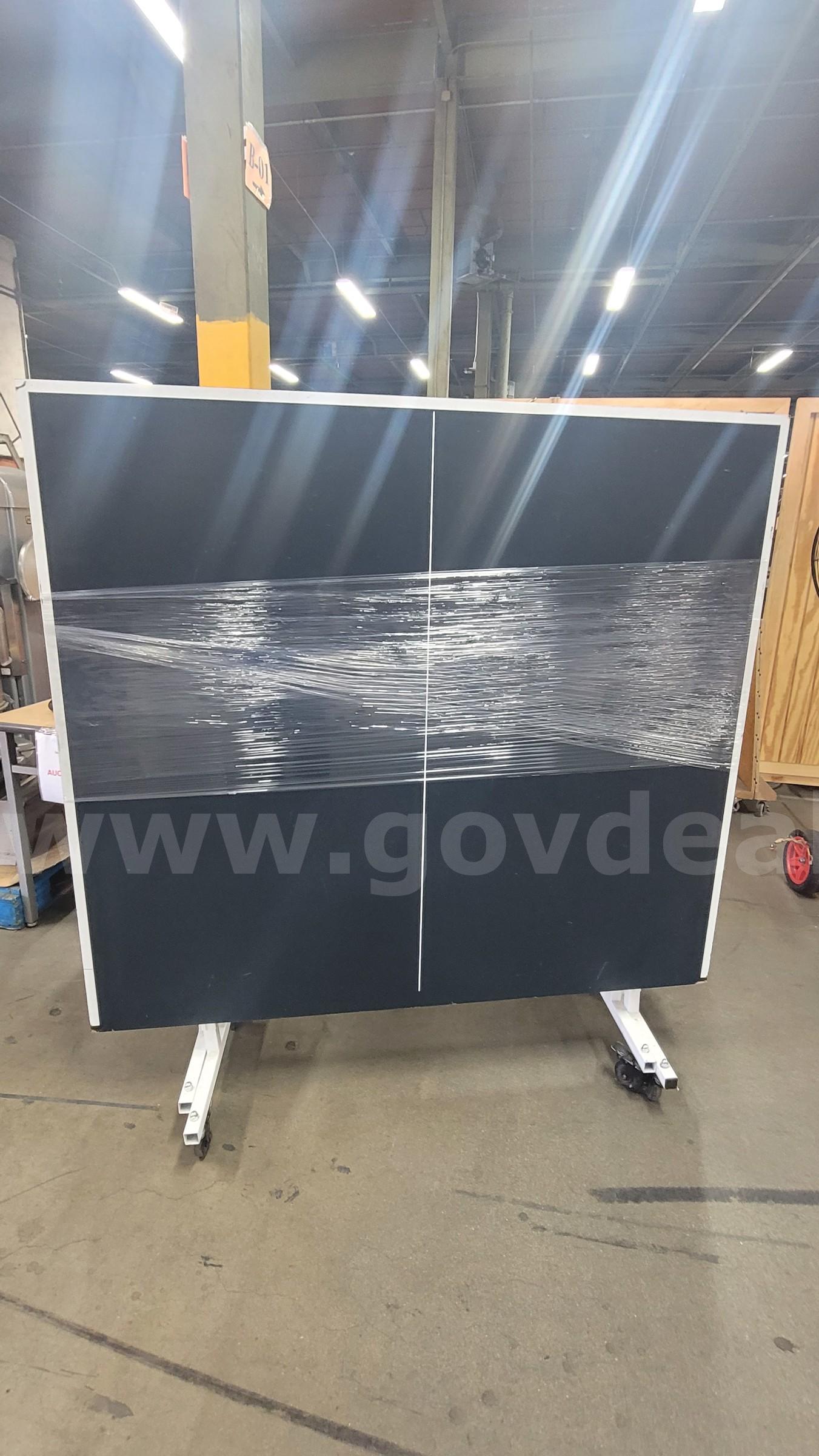 **** JOOLA INDOOR FOLDING TABLE TENNIS **** (I)   Government Surplus Auction - Photo #4