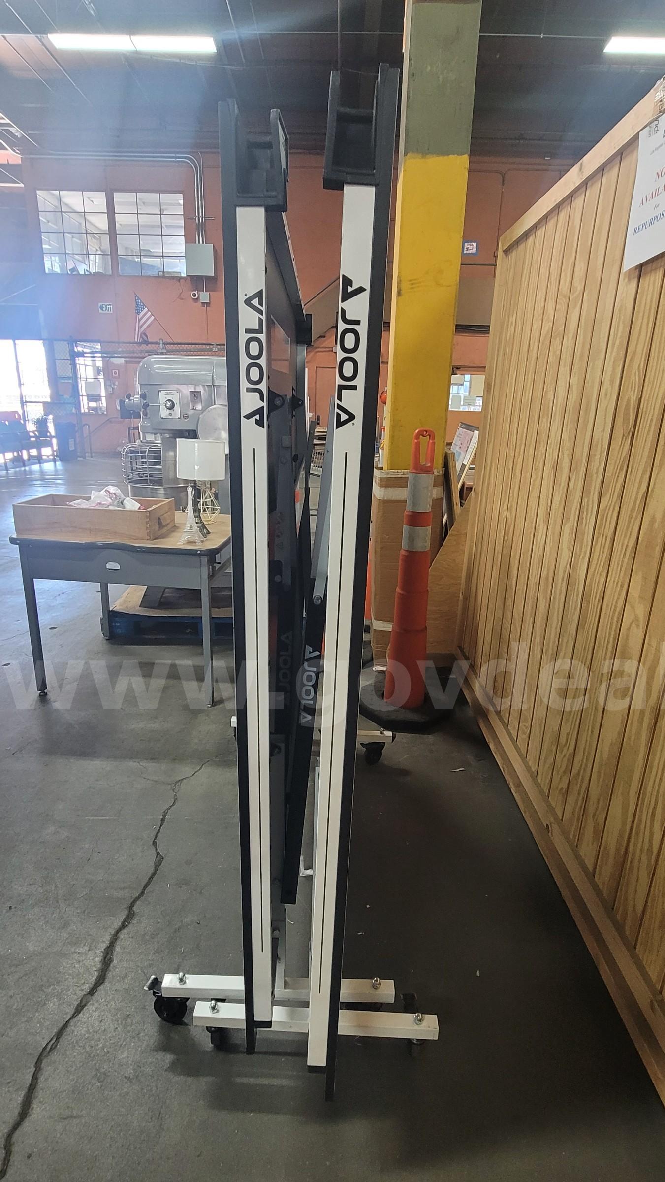 **** JOOLA INDOOR FOLDING TABLE TENNIS **** (I)   Government Surplus Auction - Photo #5