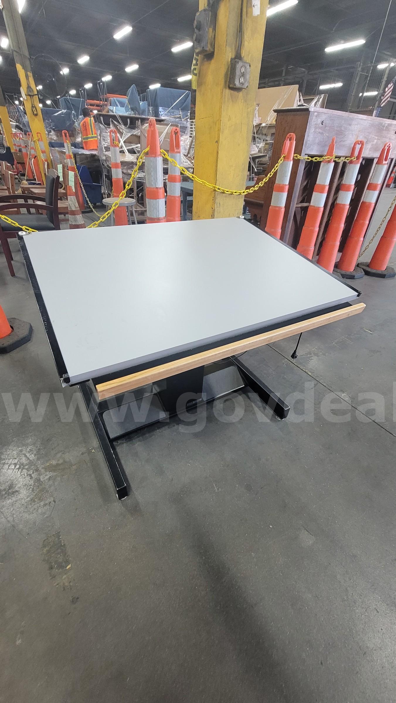**** DRAFTING TABLE 42 INCHES X 30 INCHES **** (I)   Government Surplus Auction - Primary Photo