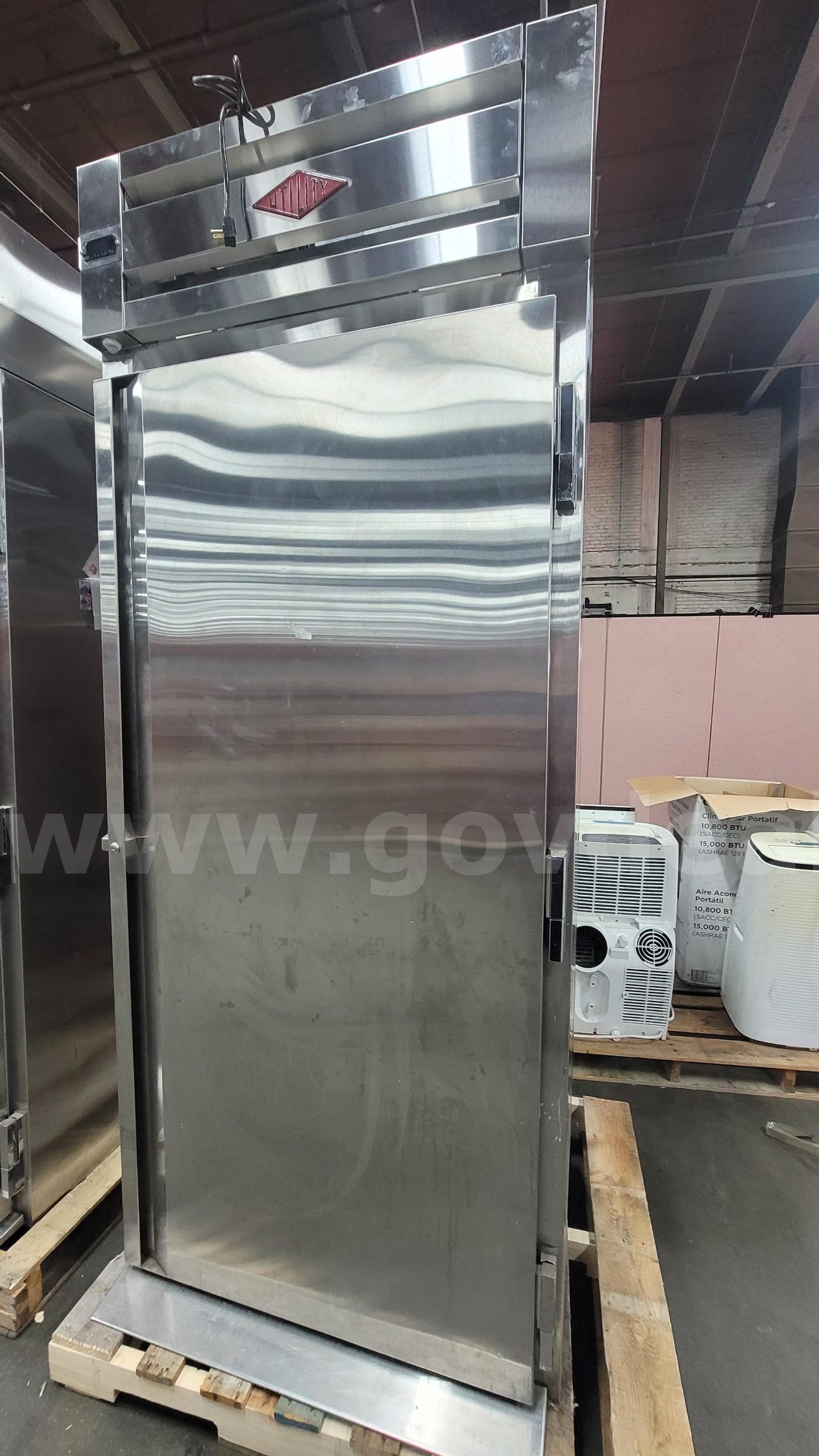 **** COMMERICAL UTILITY REFRIGERATOR **** (I)   Government Surplus Auction - Photo #4