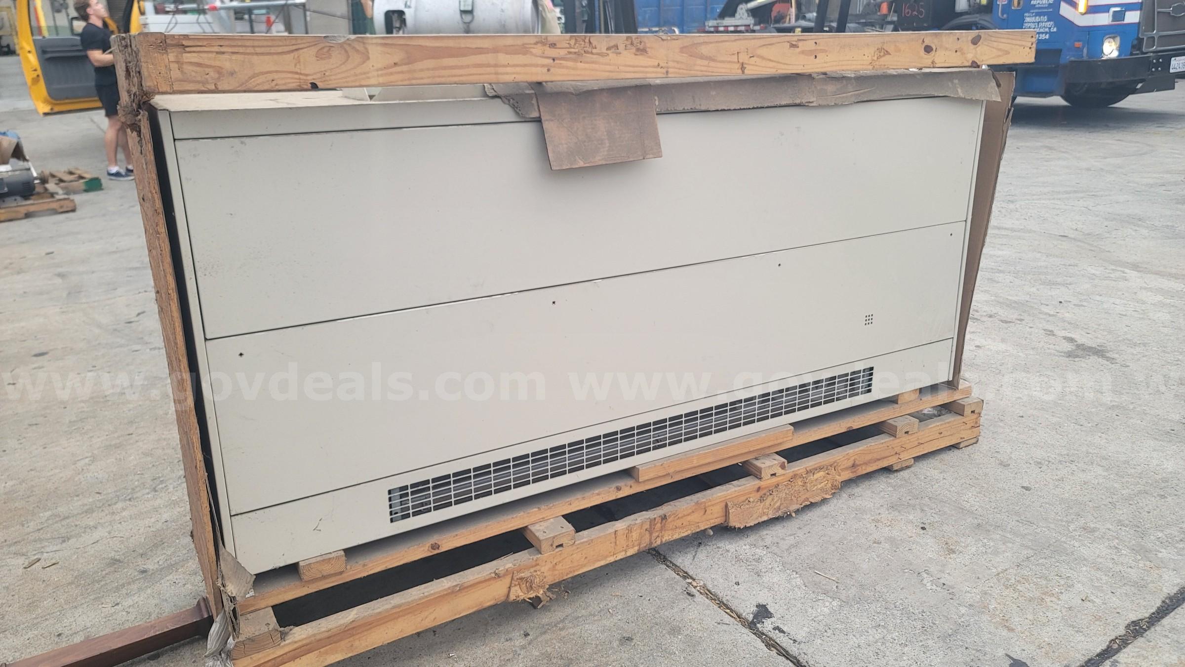 **** HVAC TRANE COMMERCIAL COOLING SYSTEM **** (Y)   Government Surplus Auction - Photo #2