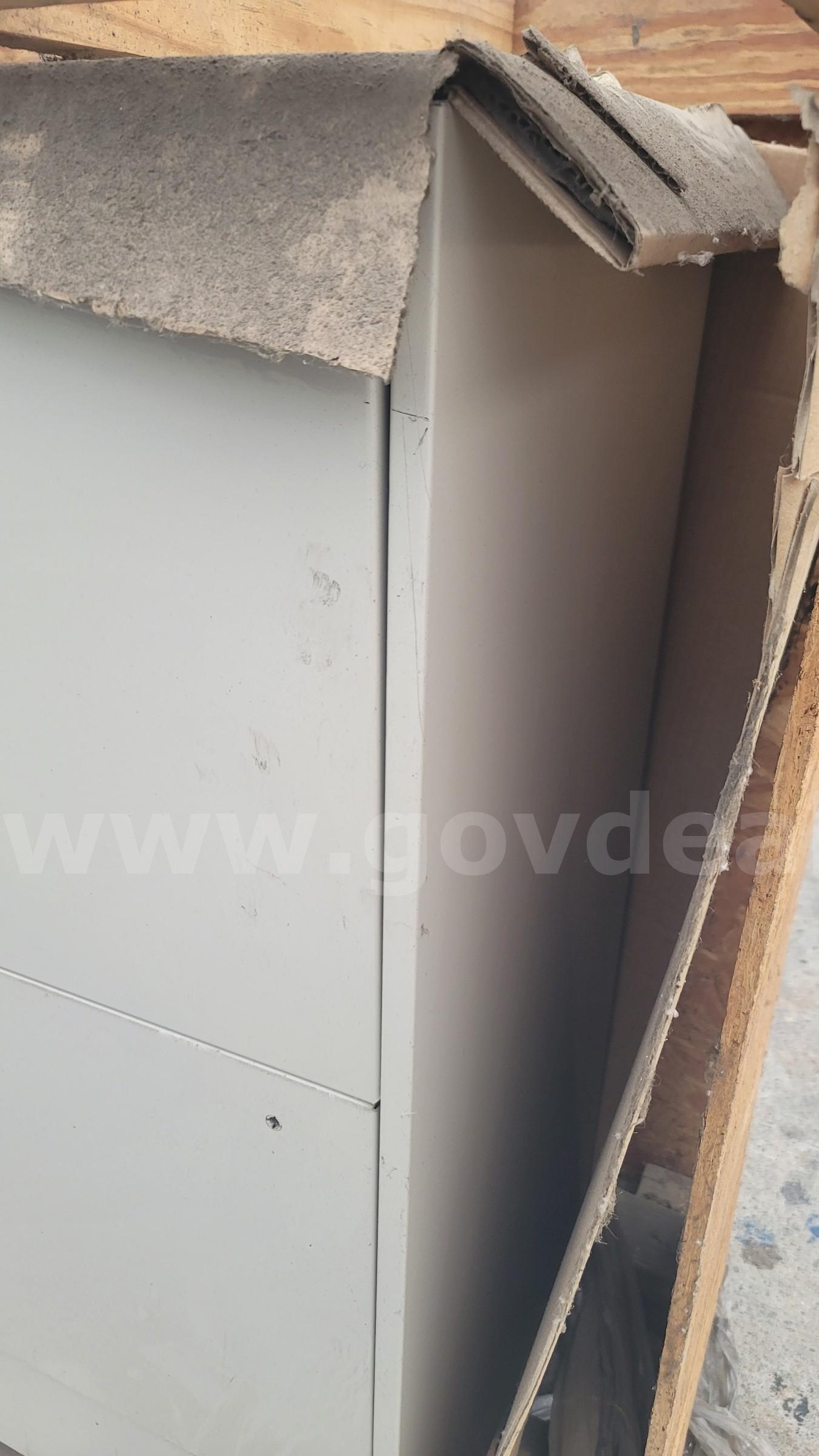 **** HVAC TRANE COMMERCIAL COOLING SYSTEM **** (Y)   Government Surplus Auction - Photo #4