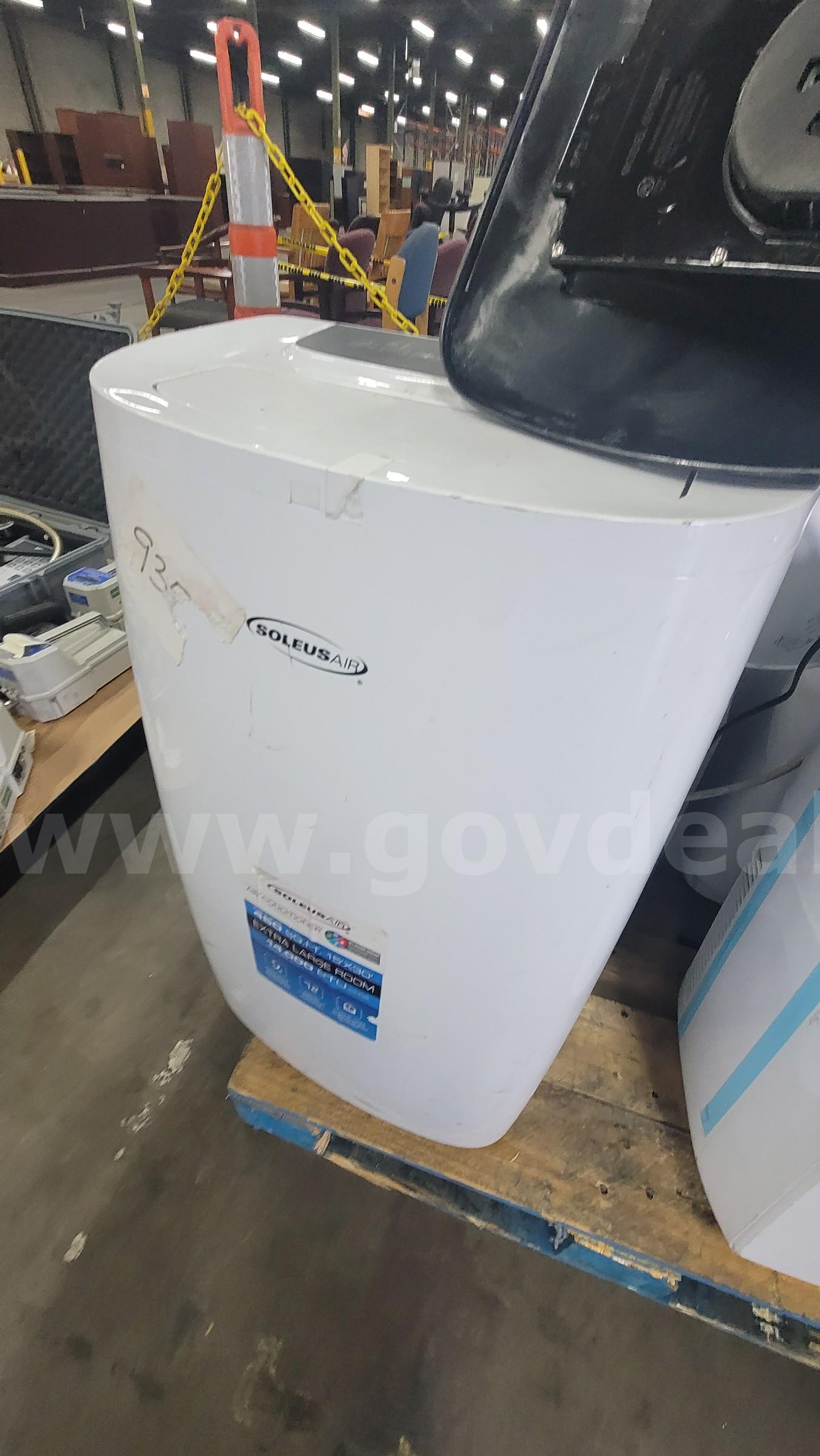**** ASSORTED PORTABLE AC UNIT 5 IN A LOT **** (I)   Government Surplus Auction - Photo #3