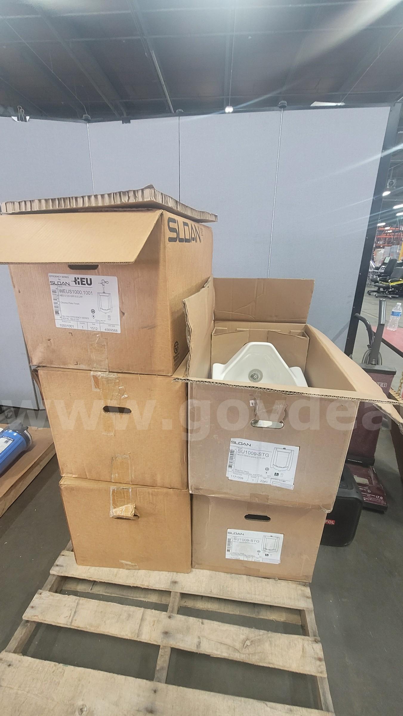 **** MEN MOUNTED COMMERCIAL URINAL NEW IN A BOX LOT OF 5 **** (I)   Government Surplus Auction - Photo #2