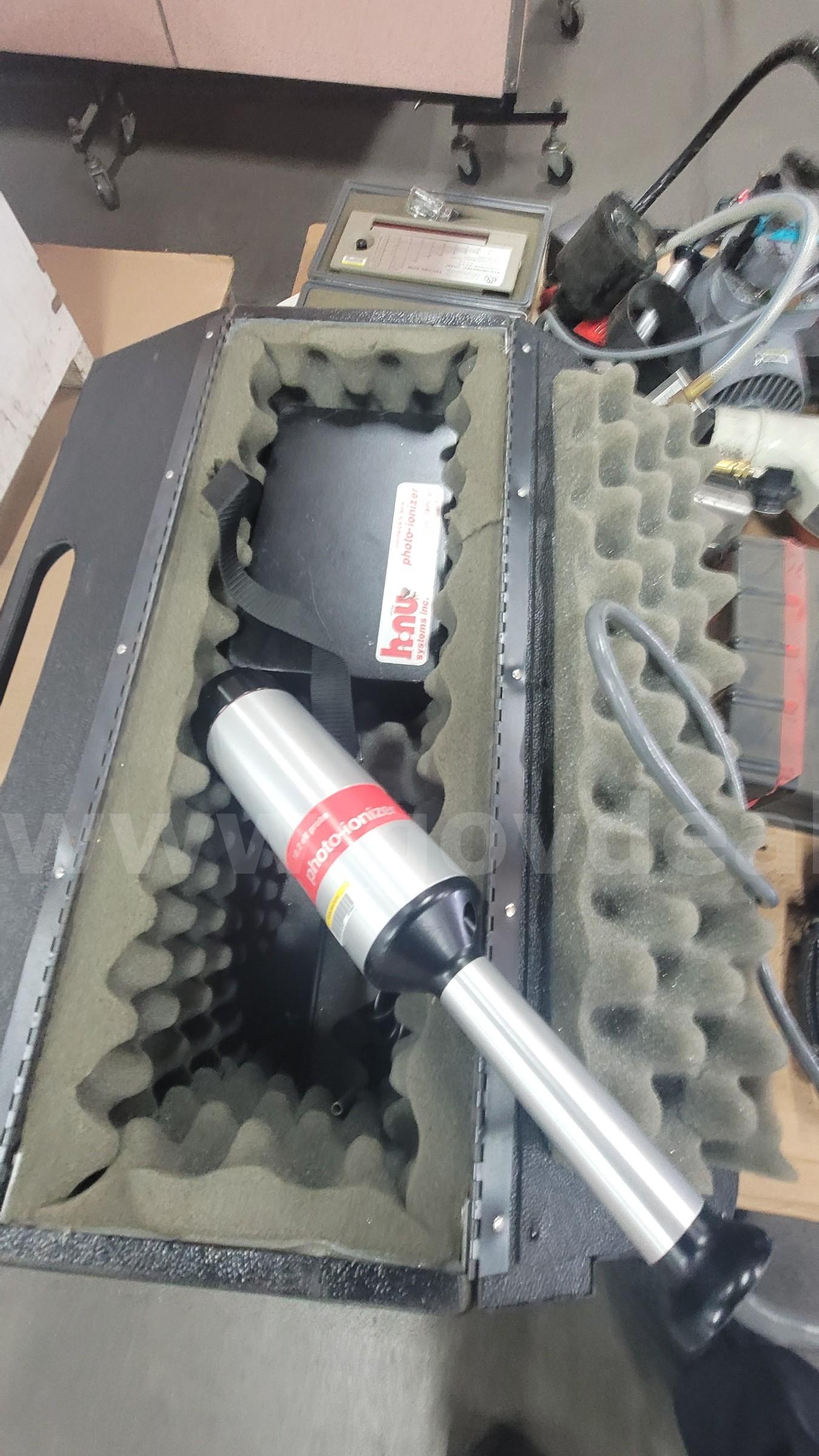 **** ASSORTED GAS DETECTION INSTRUMENTS BY LOT **** (I)   Government Surplus Auction - Photo #4