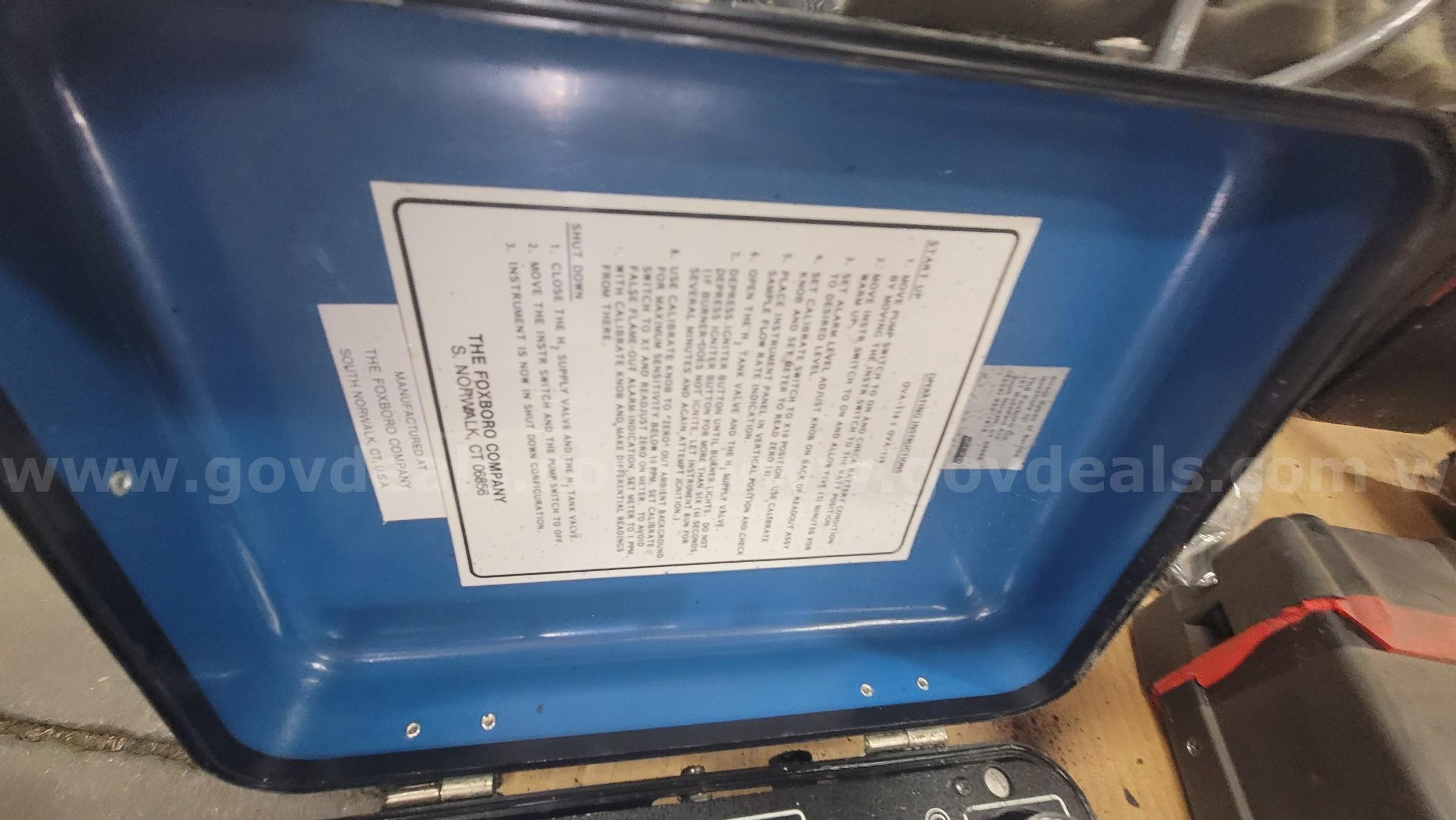 **** ASSORTED GAS DETECTION INSTRUMENTS BY LOT **** (I)   Government Surplus Auction - Photo #6