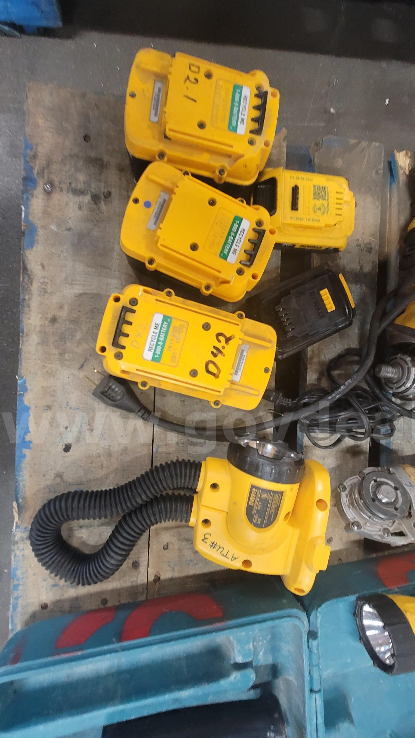 **** ASSORTED POWER TOOLS BY LOT **** (I) Honda Pilot Government Surplus Auction - Photo #3