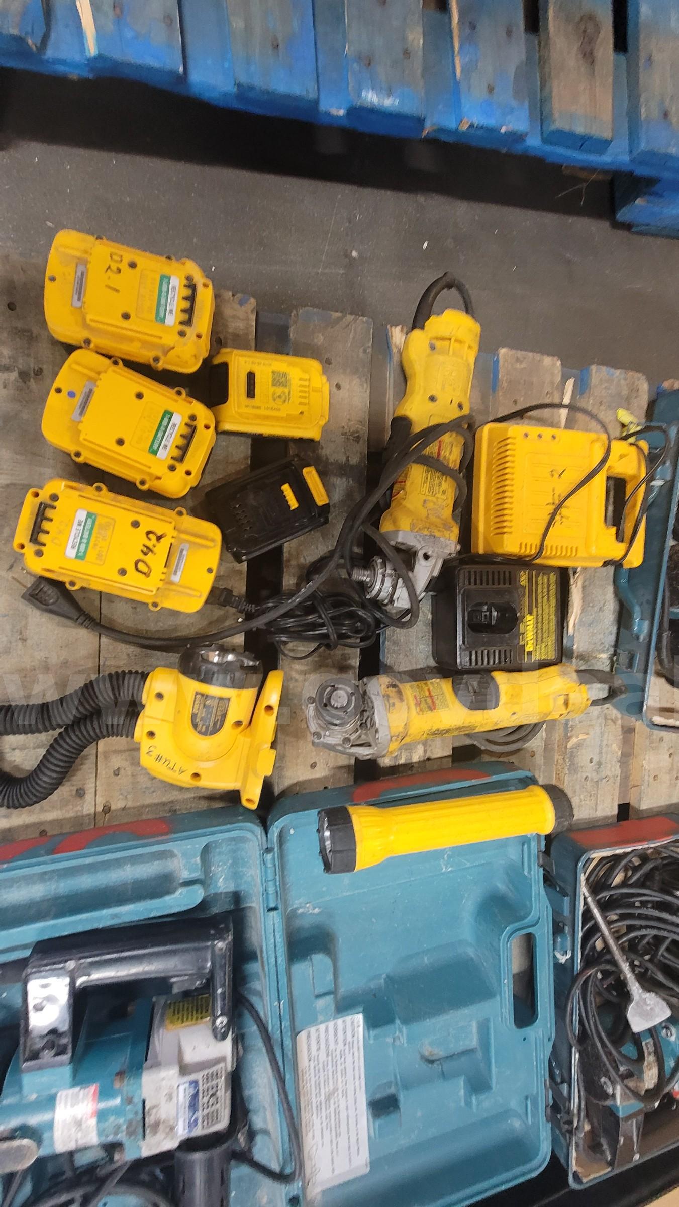 **** ASSORTED POWER TOOLS BY LOT **** (I) Honda Pilot Government Surplus Auction - Photo #4