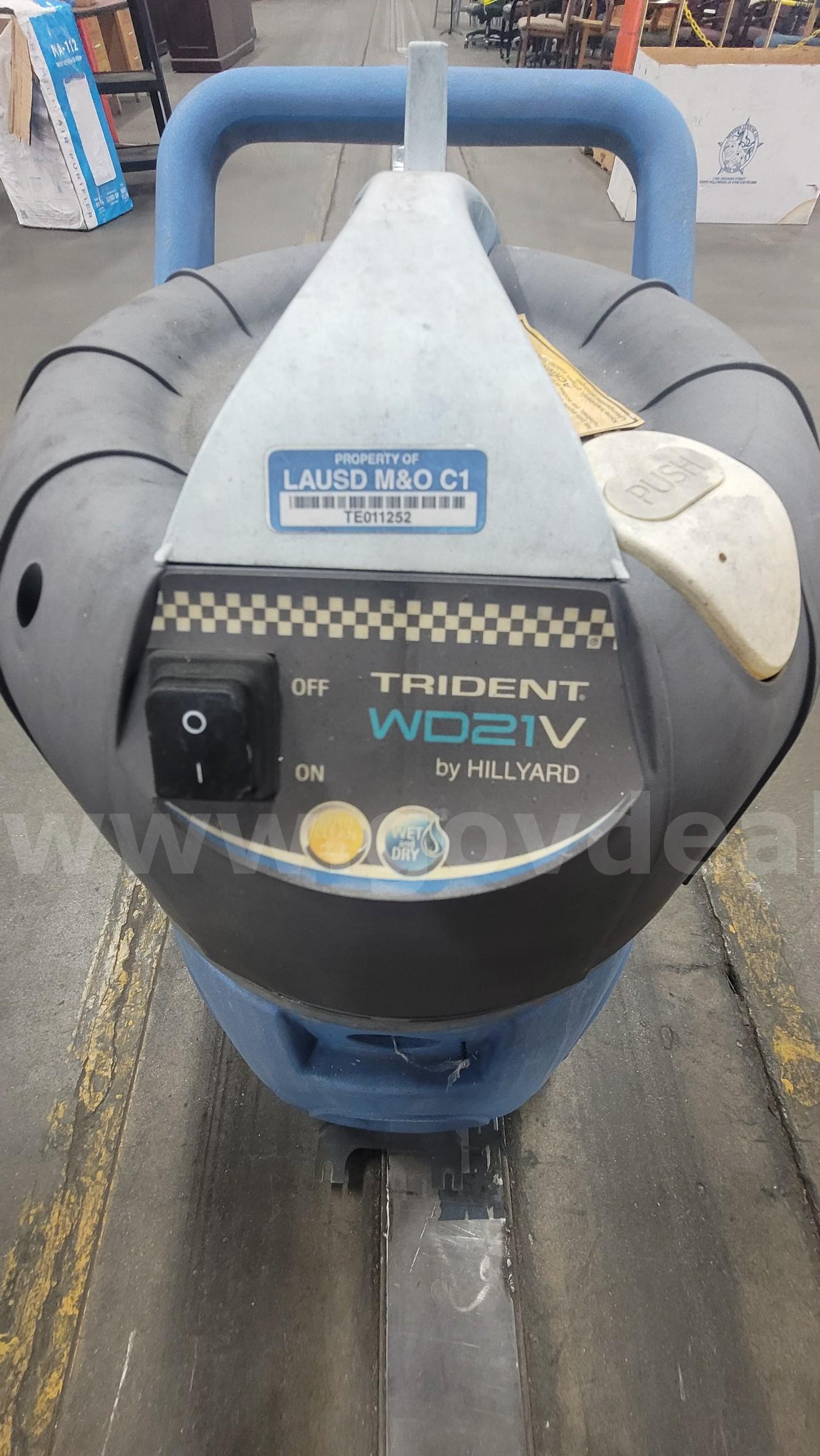 **** TRIDENT HILLYARD WET & DRY VACUUM **** (I)   Government Surplus Auction - Photo #6